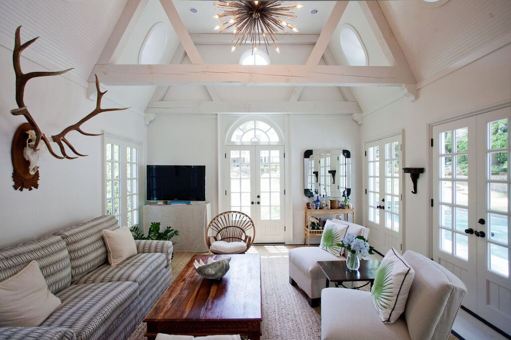 Pool House — Photo 6 of 10